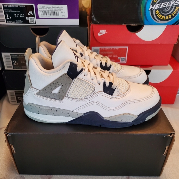 SOLD Jordan 4 Retro 4 Midnight Navy Preschool Size 13.5 - Picture 1 of 8